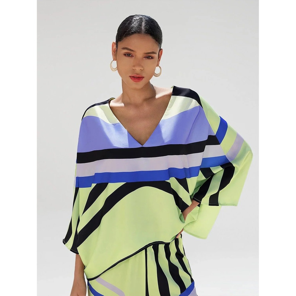 Ador Satin VNeck Geometric Print Poncho Blouse & Wide Leg Pant 2pc Set Small NWT - Picture 3 of 6